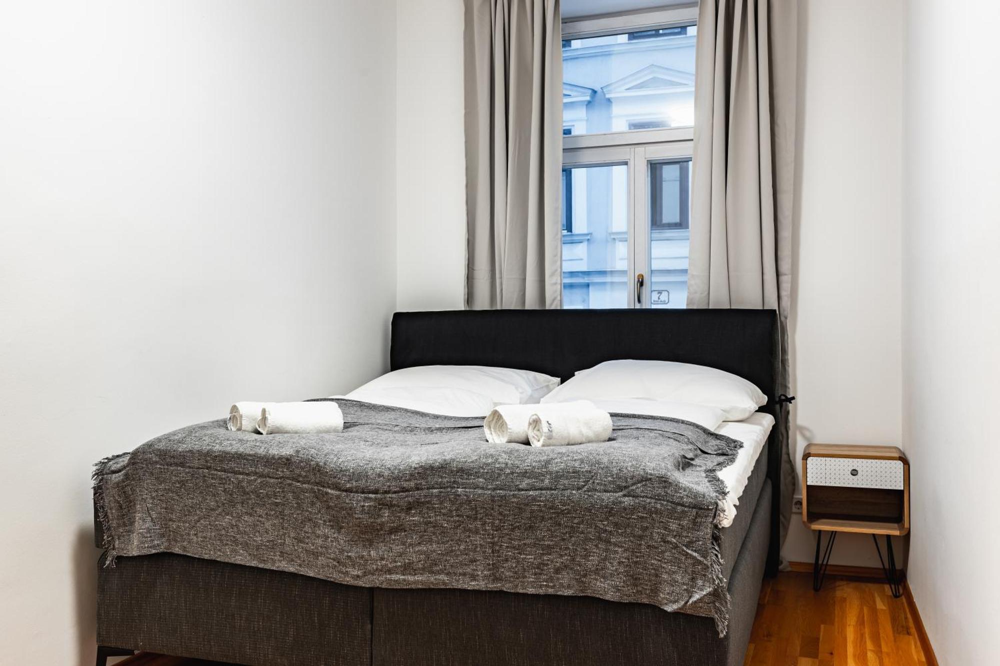 Spacious 3-room Apt. 15 Min To The Center Apartament