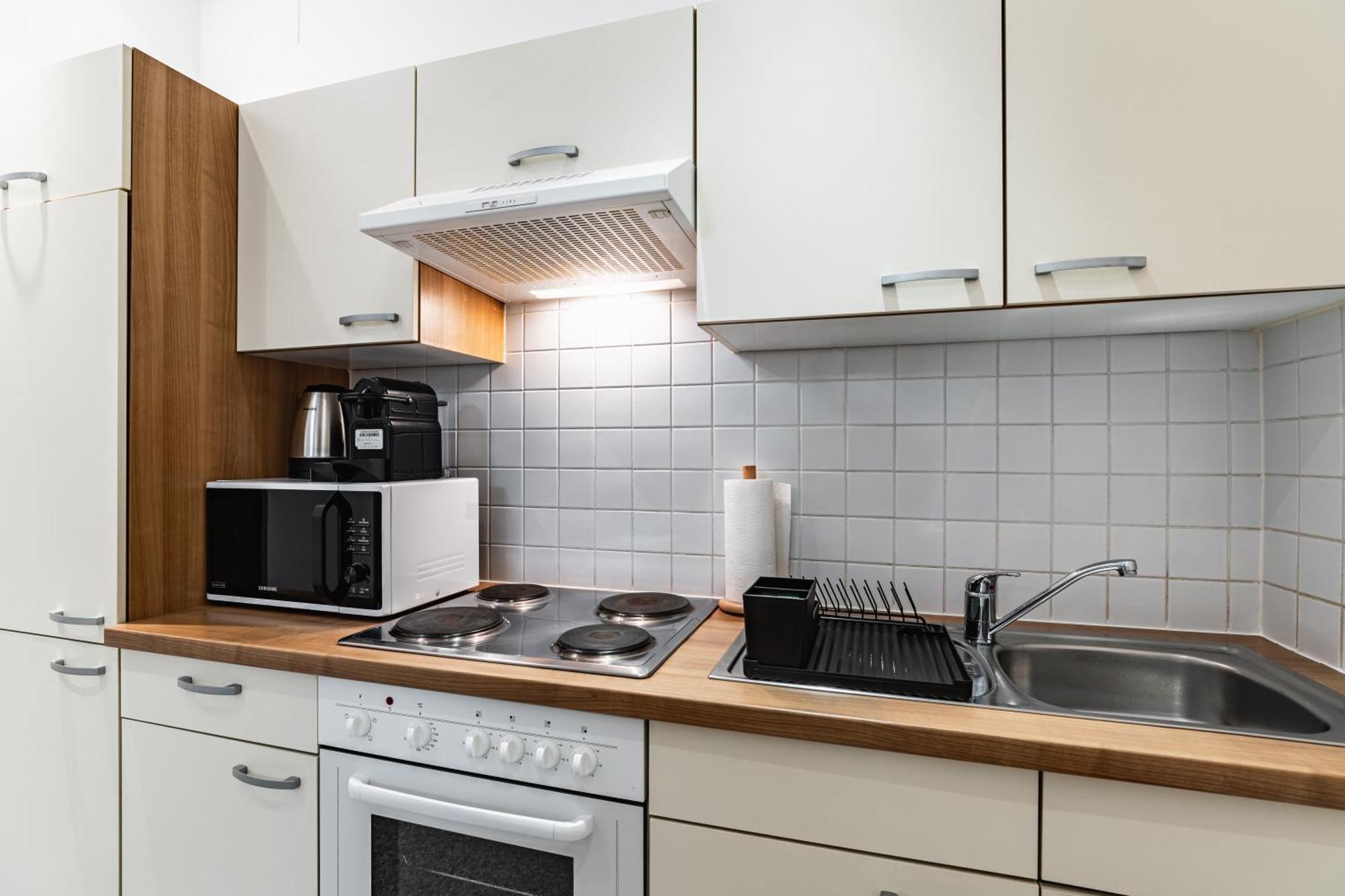 Spacious 3-room Apt. 15 Min To The Center * Wiedeń