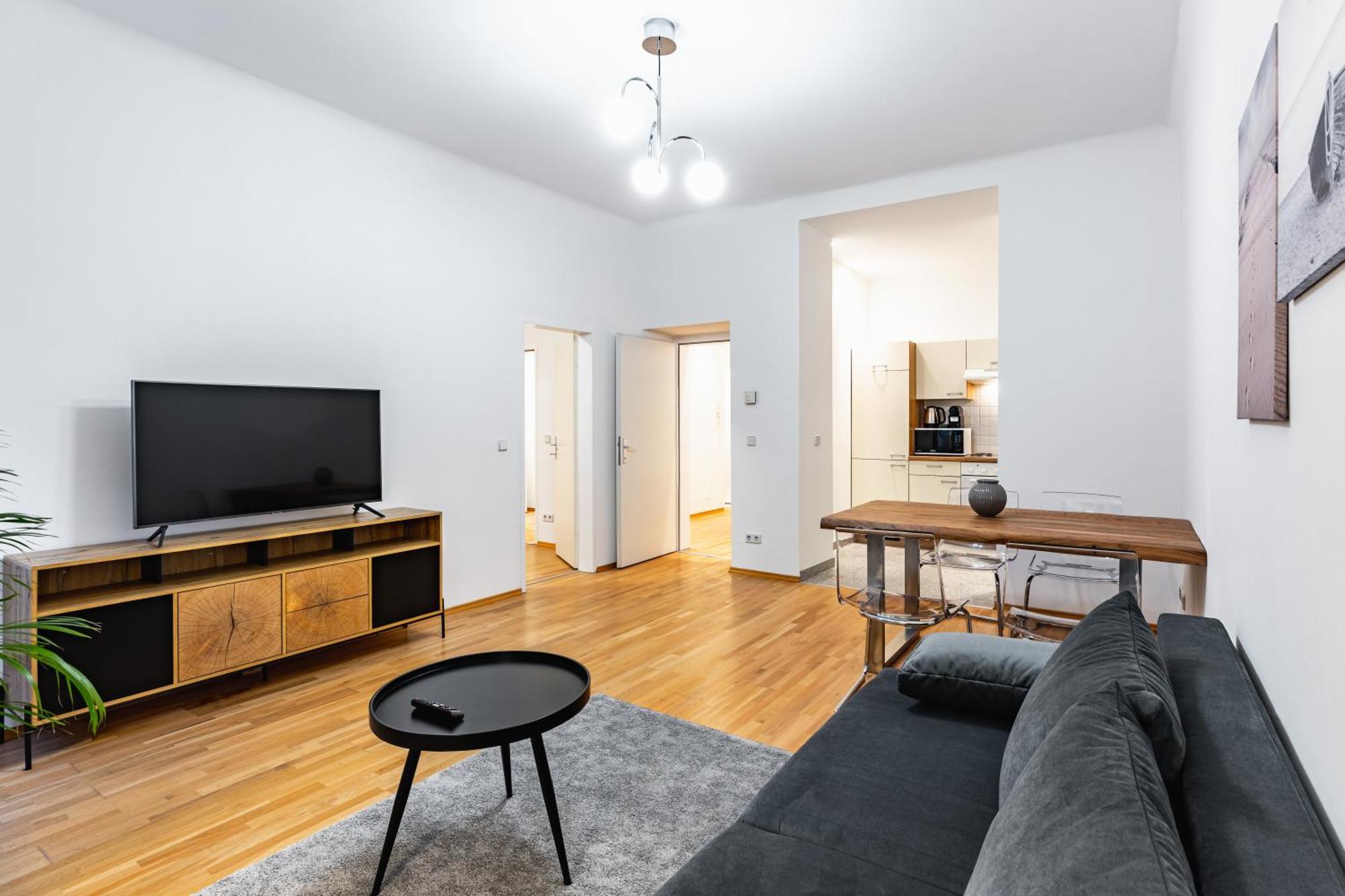Apartament Spacious 3-room Apt. 15 Min To The Center *